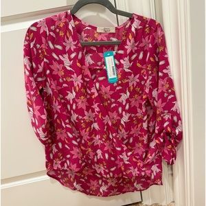 BEACON
Allan Surplice Rolltab High
Low Blouse